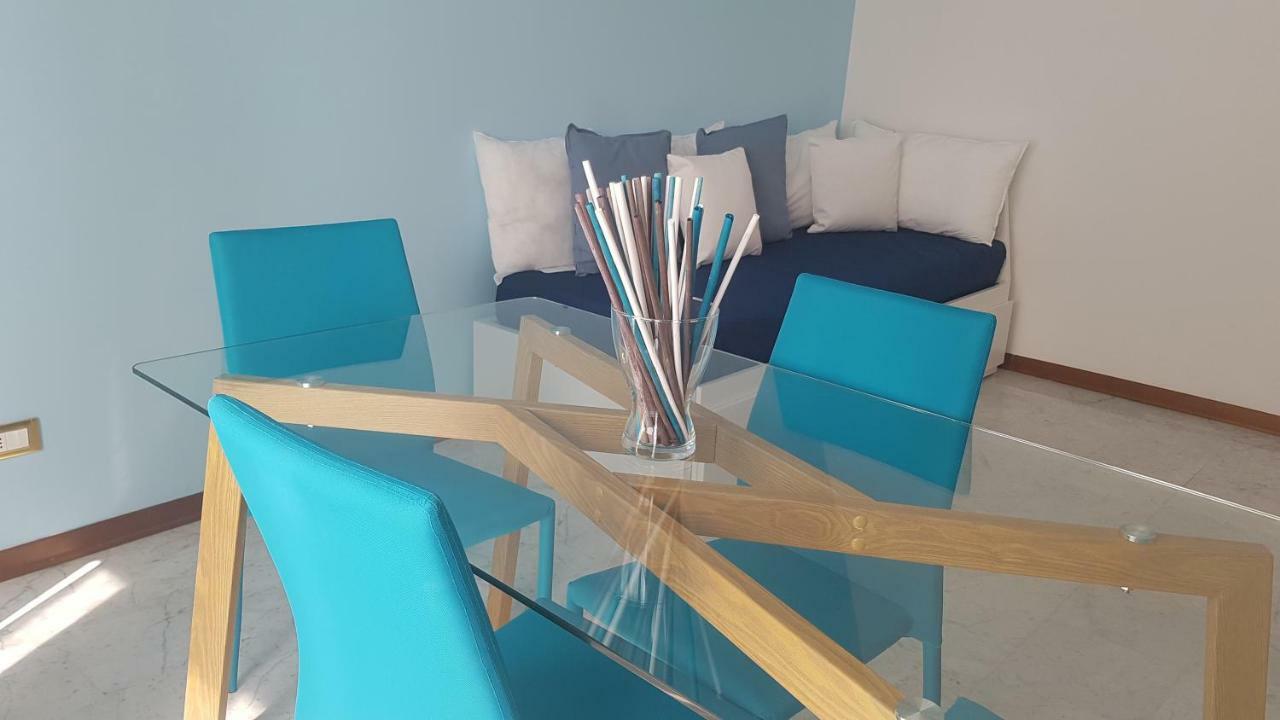 La Magnolia Apartments Violet Дезенцано-дель-Гарда Екстер'єр фото