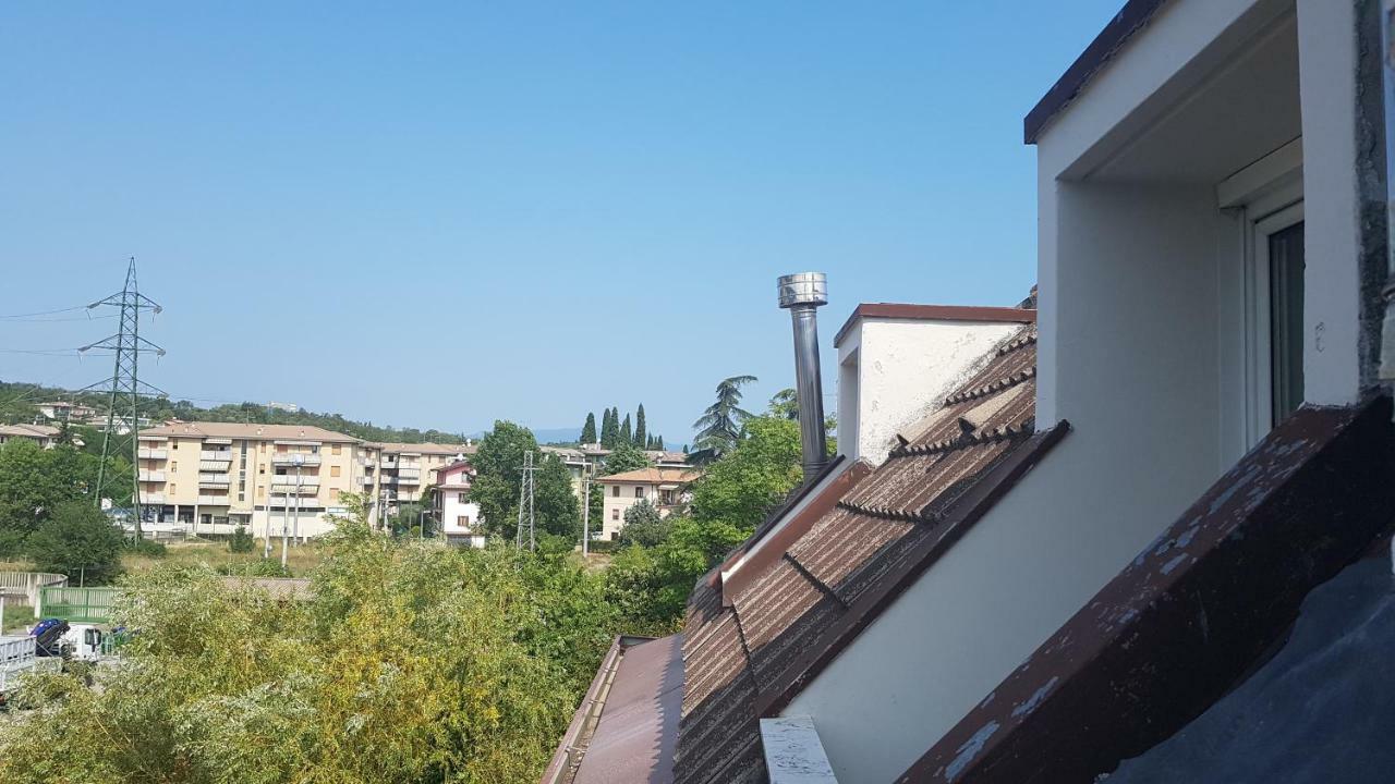 La Magnolia Apartments Violet Дезенцано-дель-Гарда Екстер'єр фото
