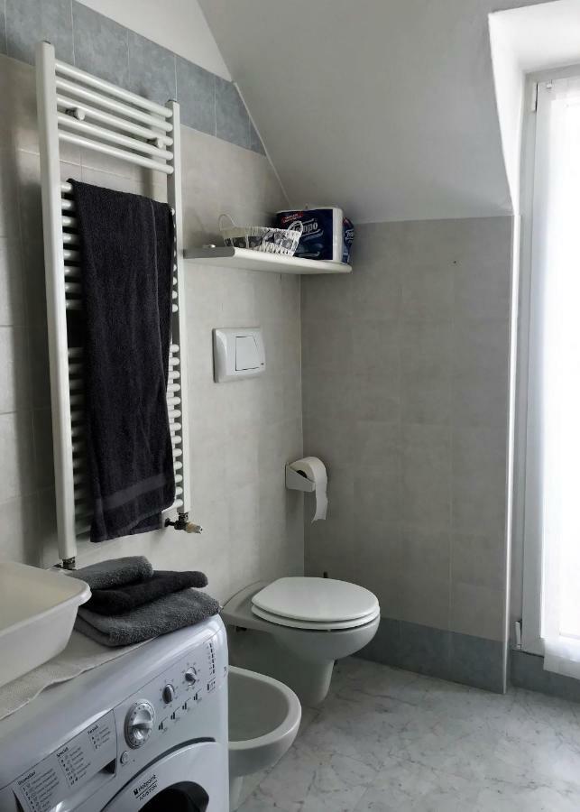 La Magnolia Apartments Violet Дезенцано-дель-Гарда Екстер'єр фото